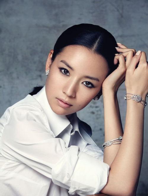 制片人吃瓜明星娱乐圈,揭秘娱乐圈明星背后的故事